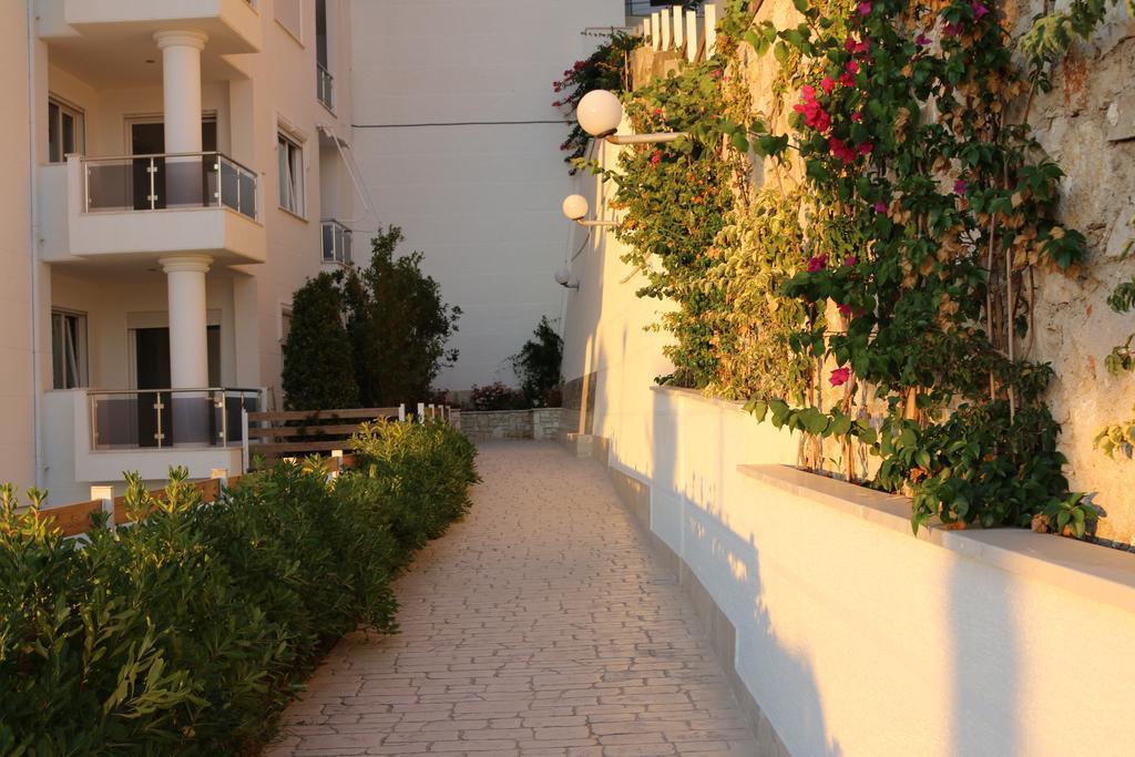 White Residence Apartament Sarandë Exteriér fotografie